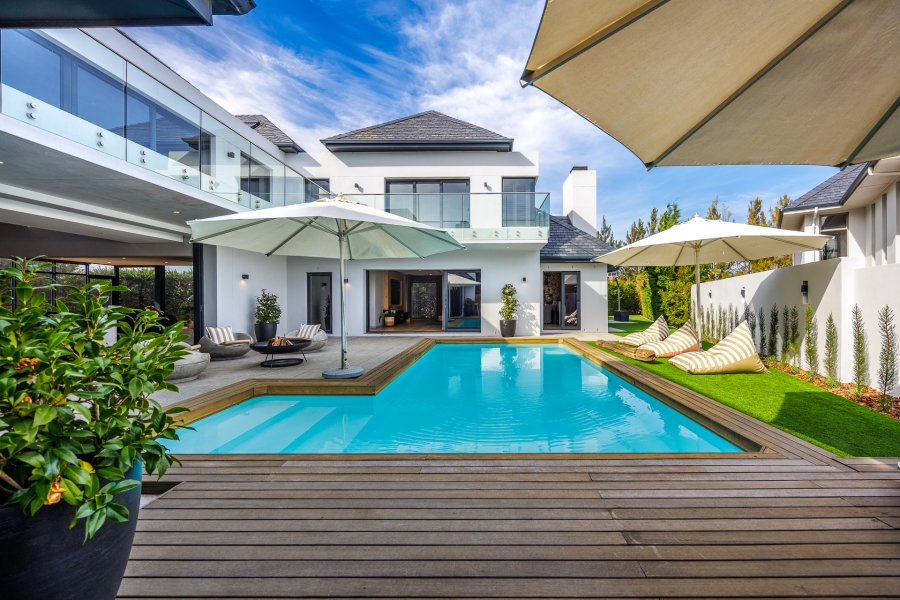 5 Bedroom Property for Sale in Pearl Valley at Val de Vie Western Cape